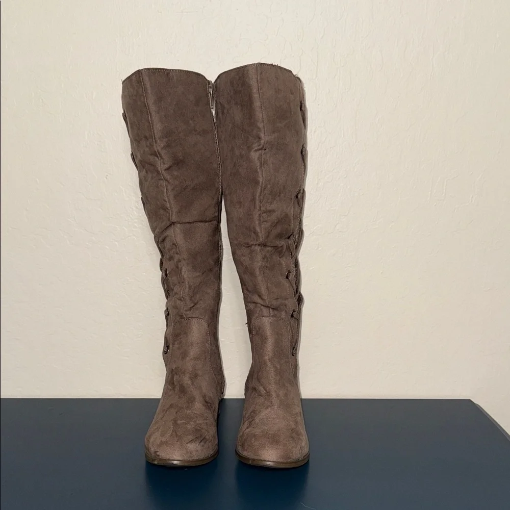 SO‎ Womens Taupe Faux Suede Knee High Lace Up Boots Brown Low Heel Round Toe